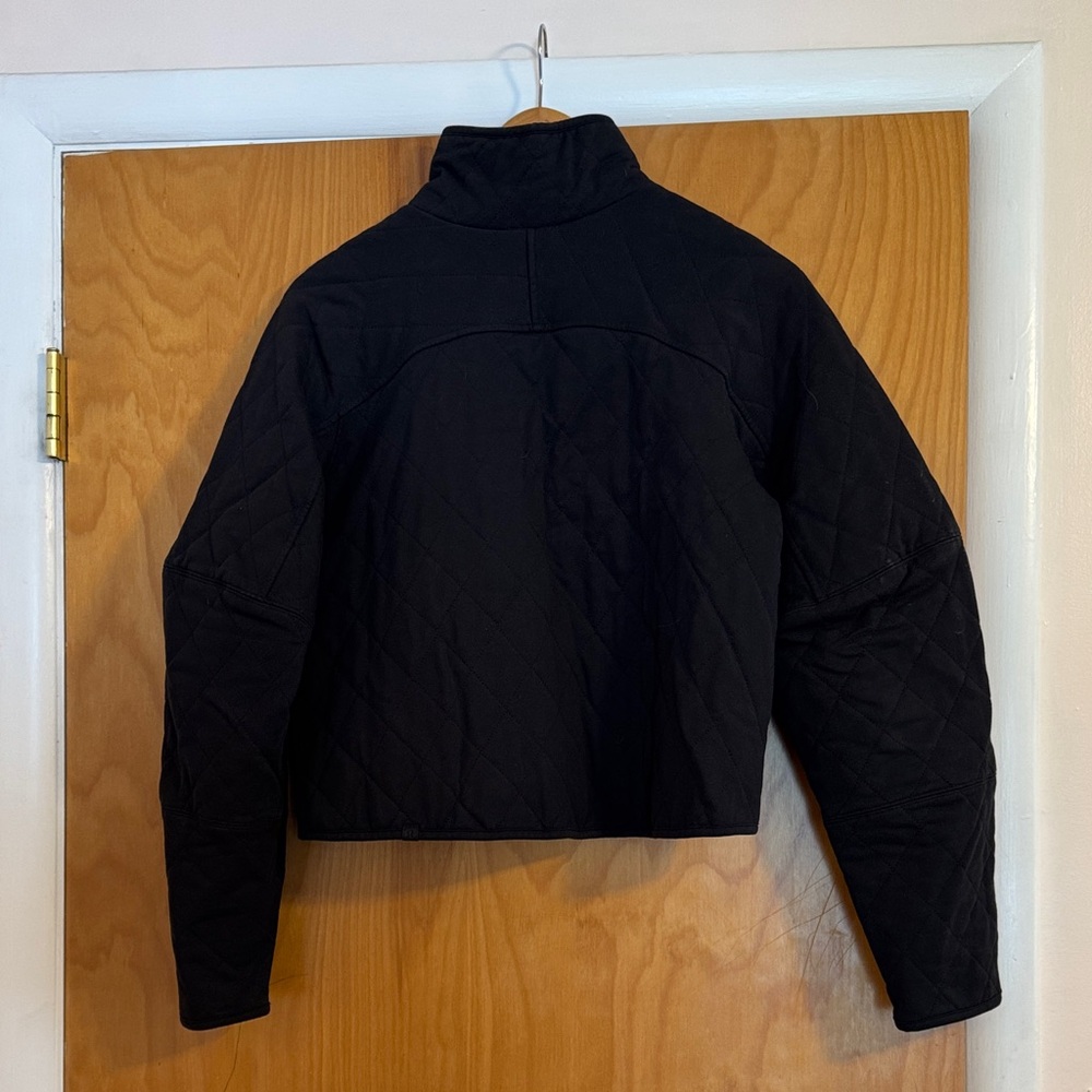 Lululemon Women's Black Quilted Calm Jacket - Picture 6 of 6